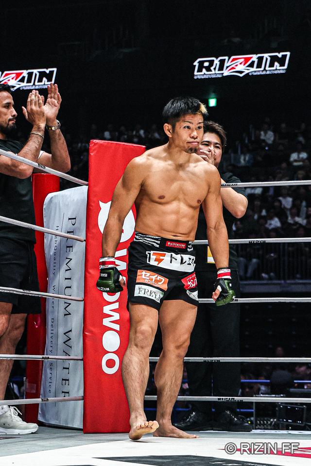 RAIZIN鈴木博昭選手サイイ入りグローヴ f986379bbc89c836c169c278f6b9aa
