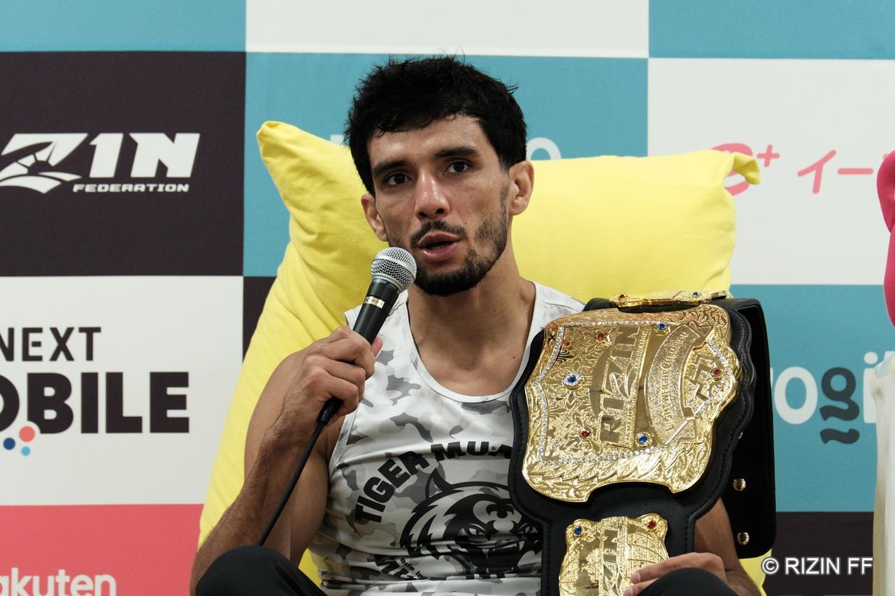 画像2: イルホム・ノジモフ「このベルトをきっちりと防衛していきたい」