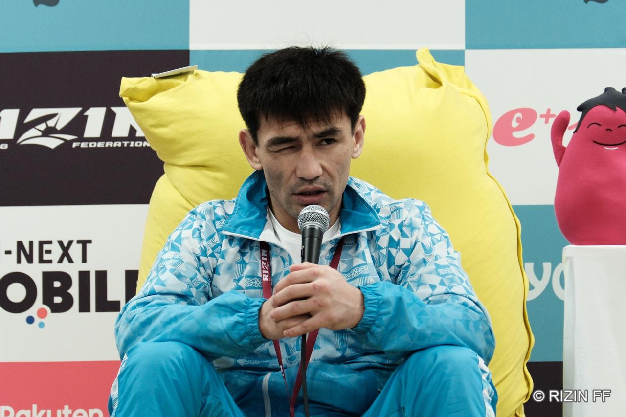 画像1: カルシャガ・ダウトベック「今の時点で私は自分が負けたというような感じがあります」