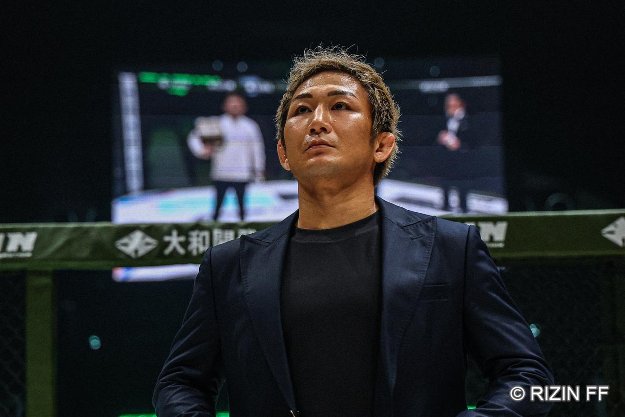 画像: 元谷友貴 vs. トニー・ララミー