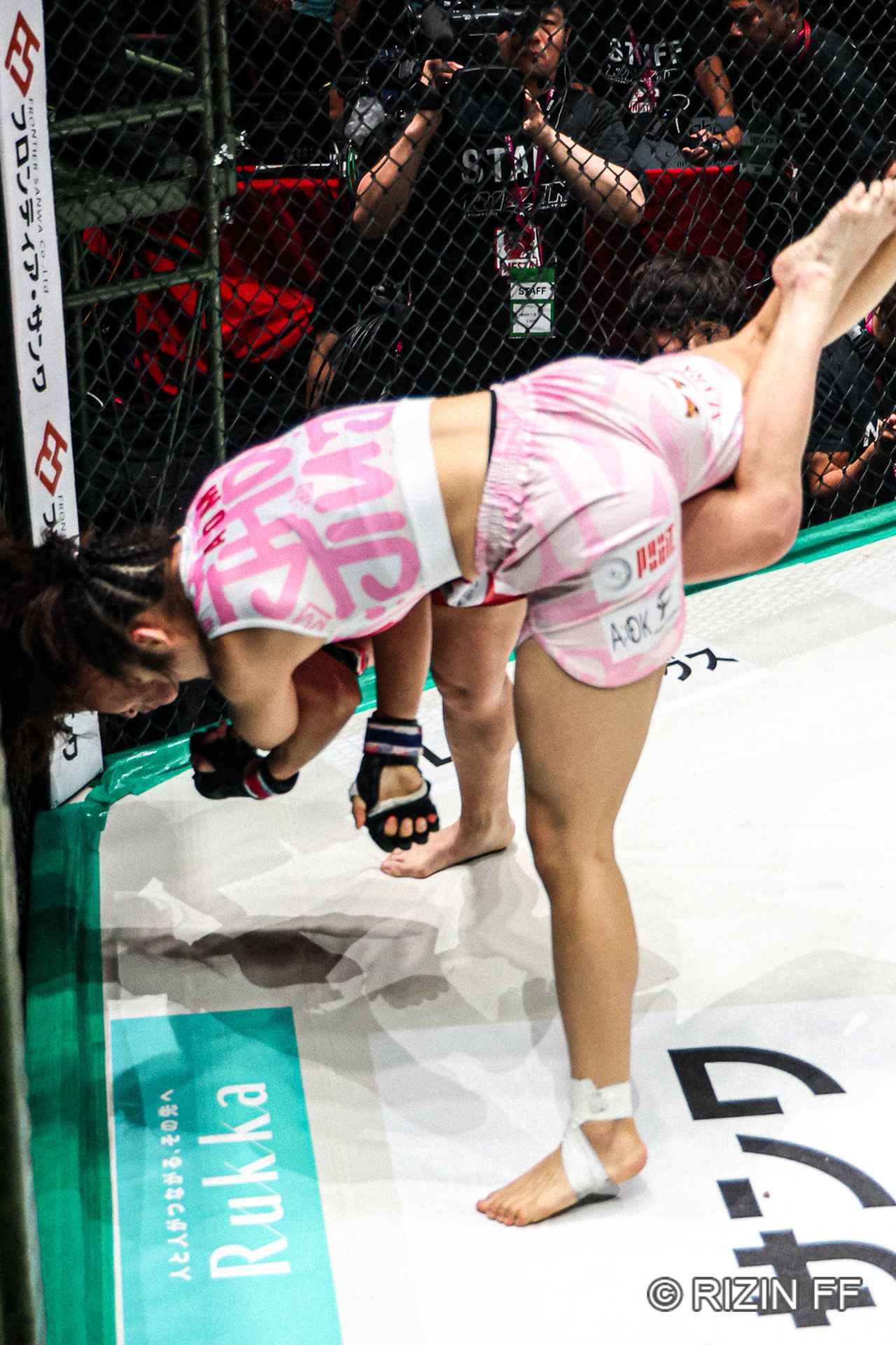 画像1: ROUND 1