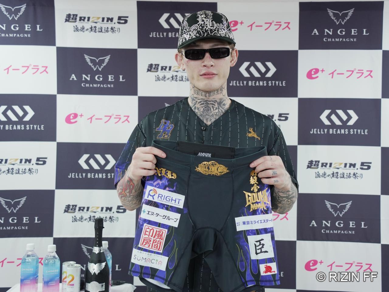 画像3: 平本蓮「強靱な顎に産んでくれた親に感謝」