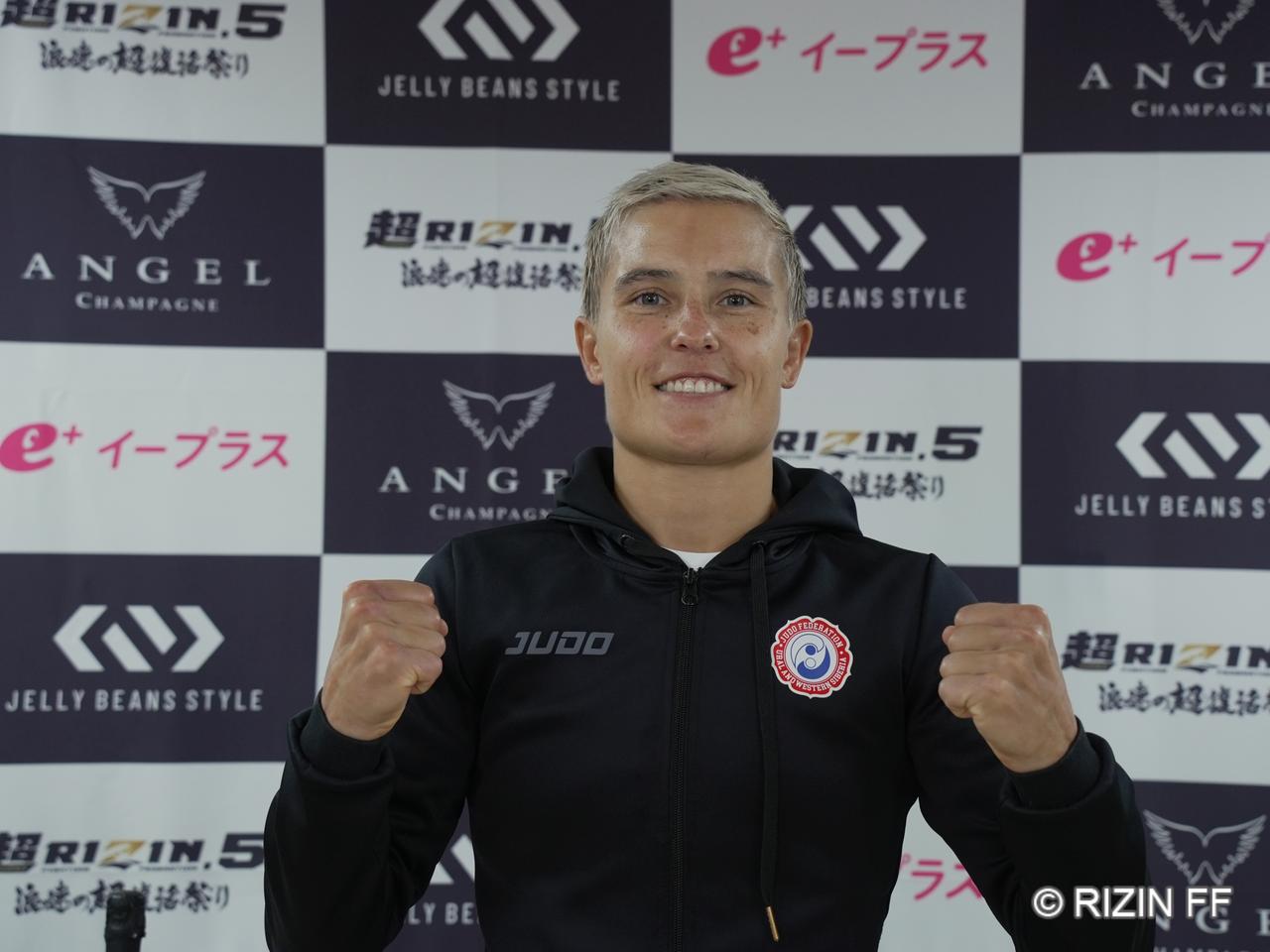 画像3: ナターシャ・クジュティナ「どんな相手だろうがやりあえる自信がある。伊澤星花選手であろうと」