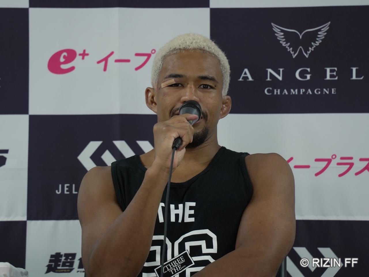 画像1: “ブラックパンサー”ベイノア「（ローキックで）もっと削るつもりだった」