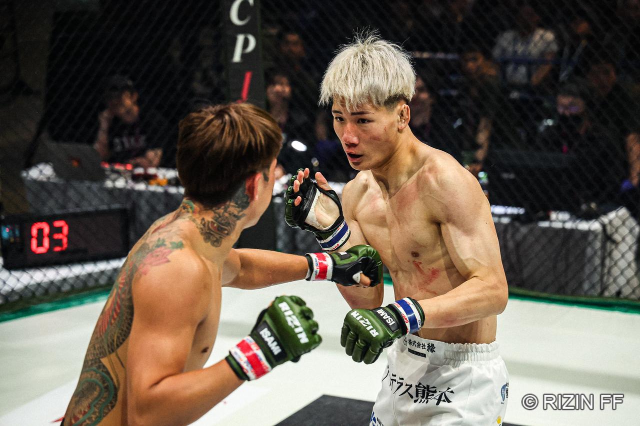 画像13: ROUND 1