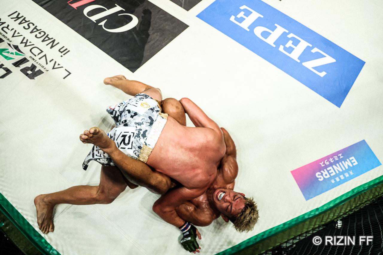 画像8: ROUND 1