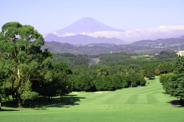 画像: ●住所:神奈川県足柄上郡中井町井ノ口537 ●℡:0463-71-0771 ●開場日:昭和37年7月15日 ●設計者:日本緑化土木株式会社 ●コースレート:平塚コースA:71.2、B:70.6 大磯コースA:71.4、B:70.9