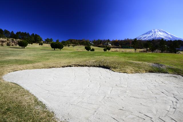 画像1: 富士山と南アルプスがお出迎え~!
富士ケ嶺グリーンクラブ