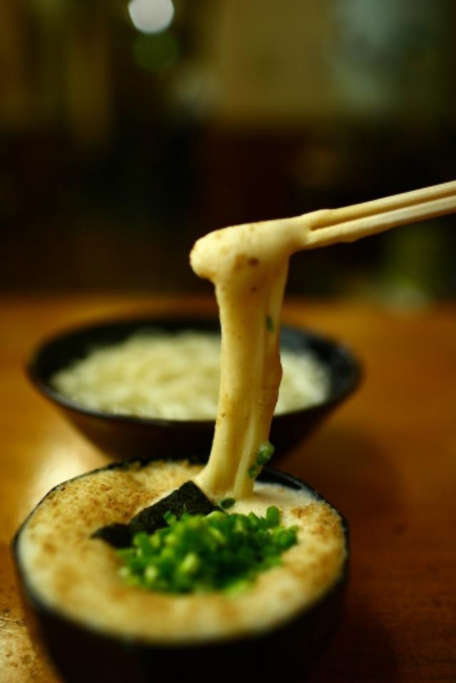 画像6: カプチーノ風の山かけうどんは絶品!