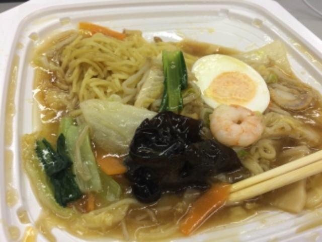 画像2: 萬珍楼さんは広東料理店らしい海鮮いっぱいのアン。