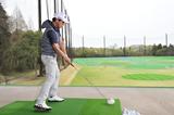 画像: ヘッド速度が速いプロが打っても、吹き上がらずに強い球!