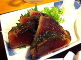 画像: 高知といえば「カツオの塩たたき」。上陸したら、まず市内にある「ひろめ市場」へ直行!