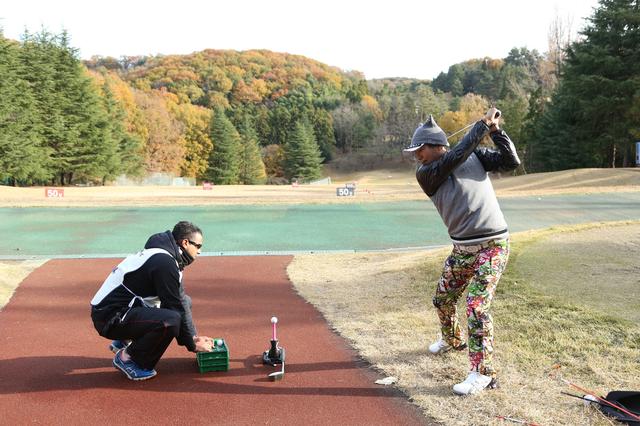 画像: こちらがその左打ちの様子
