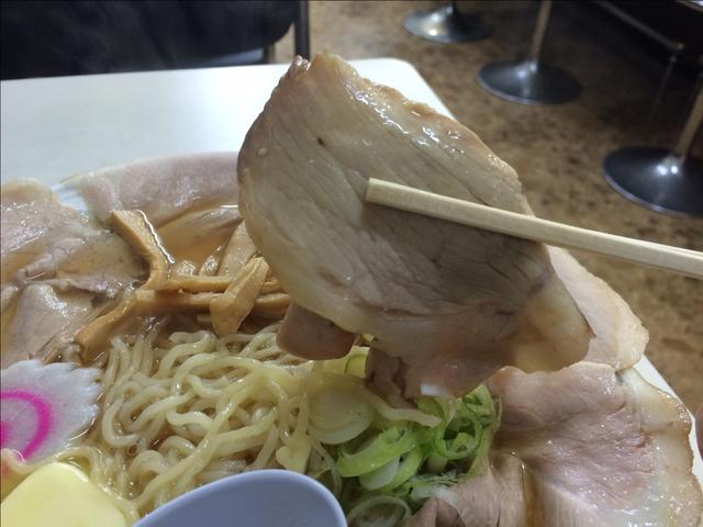 画像: この薄さがちょうどいい! サクサクした歯ごたえで、噛むほどに味が出る。