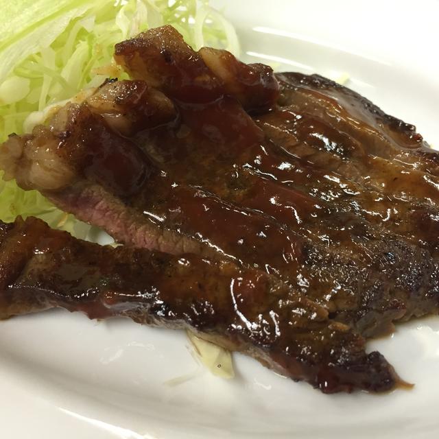 画像: こちらはビフテキ