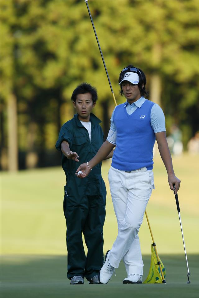 画像: ヨネックス時代の遼クン。加藤元キャディとのカップの狙いのニュアンスは違っていたのだ…