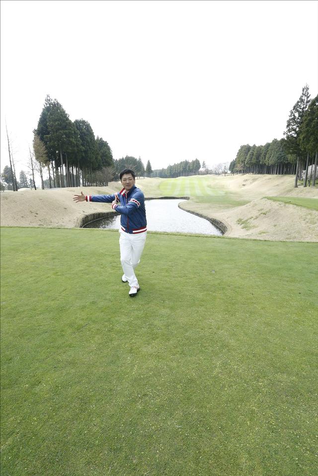 画像4: パットはリズムで打とう
ロングパットは
優雅にワルツ