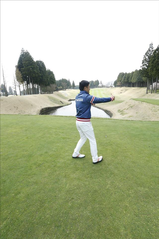 画像5: パットはリズムで打とう
ロングパットは
優雅にワルツ