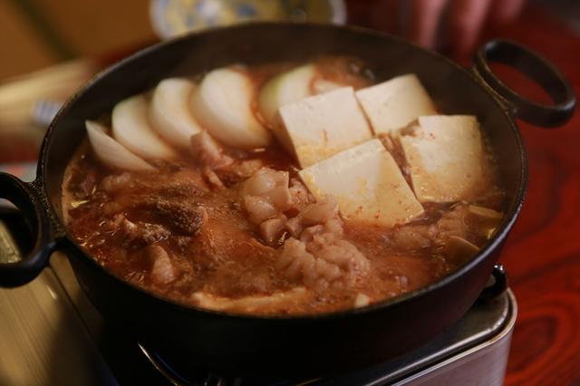 画像3: 博多の最深部で見つけた「もつのすき焼き」