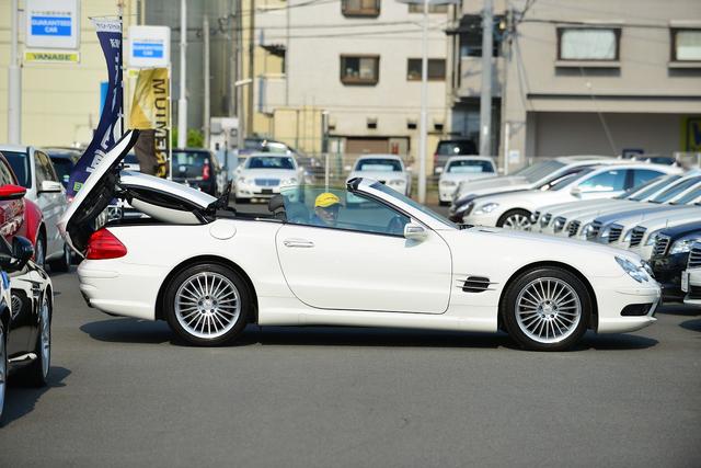 画像: 屋根が分割されていく