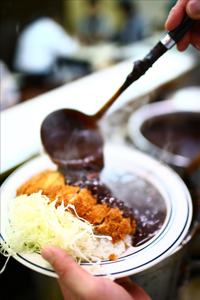 画像1: 【動画】今日はじめて「キッチン南海」でカツカレー食べたんですけど…