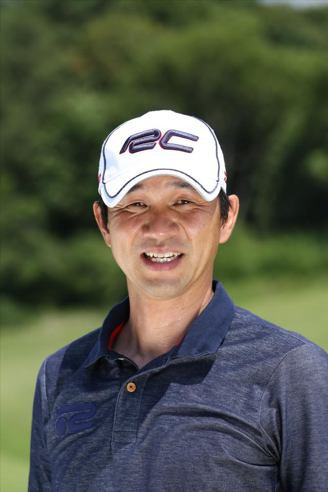 画像: 横田英治プロ "飛ばし"に燃えるD-1隊長は今年もビッグドライブを見せる ヘッドスピード 49m/s