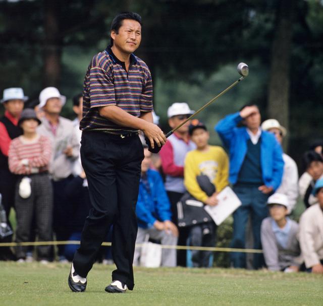 画像: 88年からはシャフトをカーボンに。年間6勝を挙げ11年ぶりに賞金王に返り咲いた。メタルへの移行と時を同じくして第2次ジャンボ黄金期へ突入する