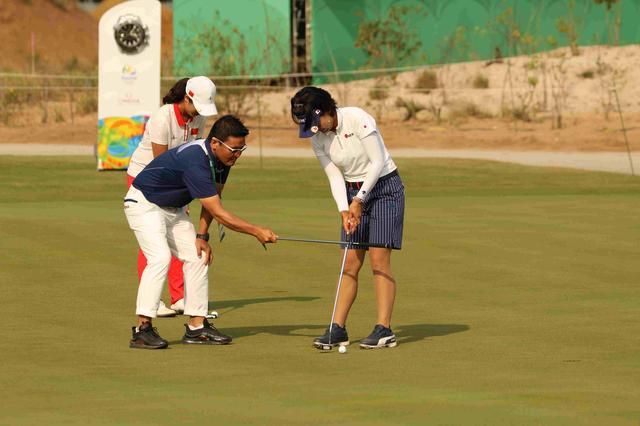 画像5: 【リオ五輪女子ゴルフ速報】
野村はメダル圏内キープ!
大山は“居残りパタ練”