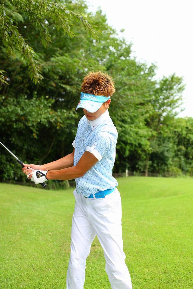 画像3: グリーン奥はザックリの名所!体の回転でボールを飛ばそう