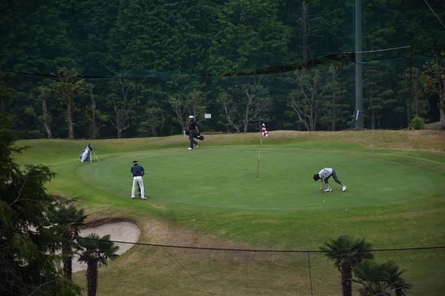 画像2: 名物ホールを集めたような9ホール「中四国大会」@伊予CC