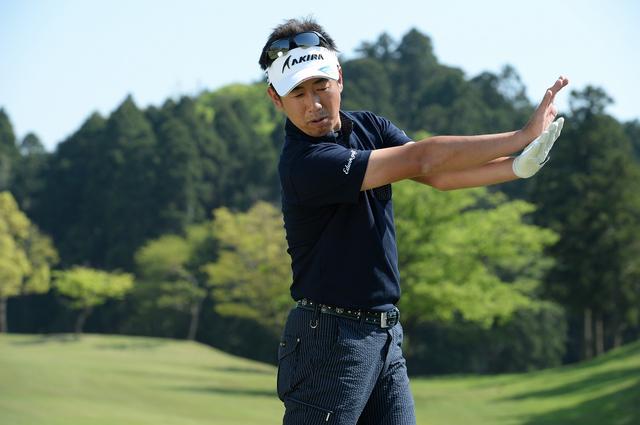 画像2: 高打ち出し、低スピンの″放物線″弾道『ドロ~ンボール』。ぶ厚い当たりになるには、ヘッドのトウを立ててみよう!
