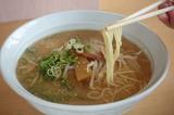 画像7: 【噂のSAグルメ】なんだかちょっと”いい予感”「豚骨肱川ラーメン」@伊予灘SA