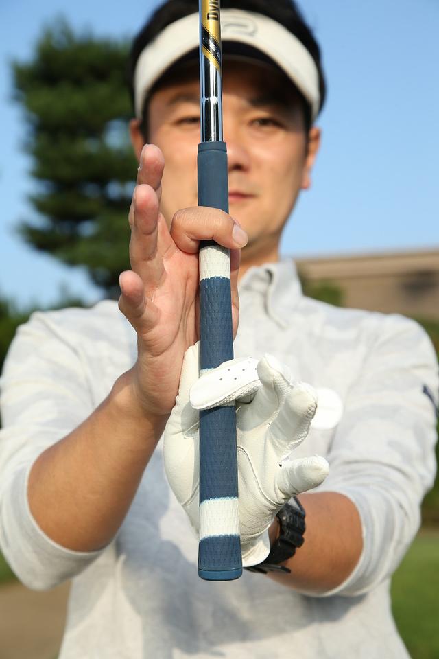 画像3: 手首の使い方がポイント!ピン近バンカーは砂を薄くサッと取ろう