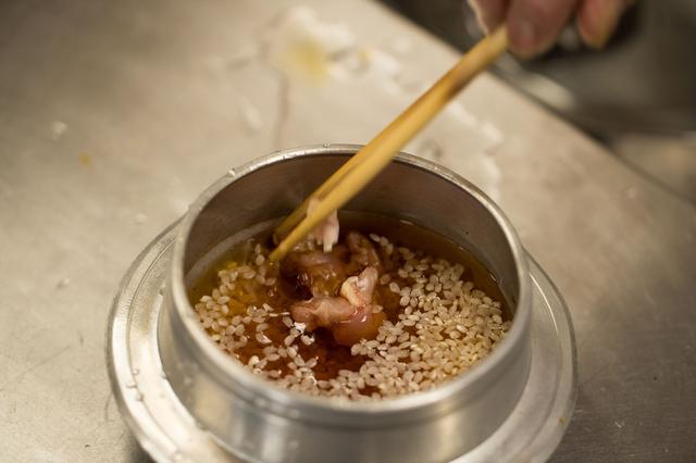画像4: 【動画】今日初めて「釜めし春」で松茸の釜めし食べたんですけど…