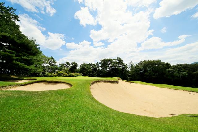 画像: アリソンが設計したバンカーには、鳴尾GC、川奈ホテル富士C、廣野GC、霞が関CC東C、茨木CC東Cがある