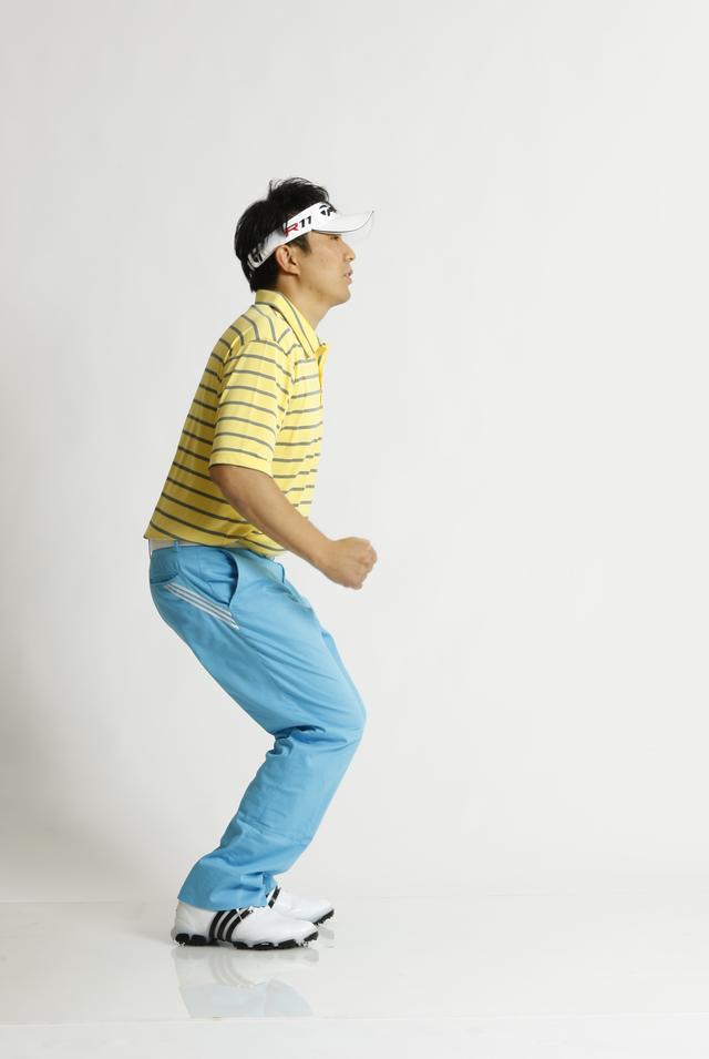 画像2: 女子プロの飛ばしの秘密は"右足"にあった!