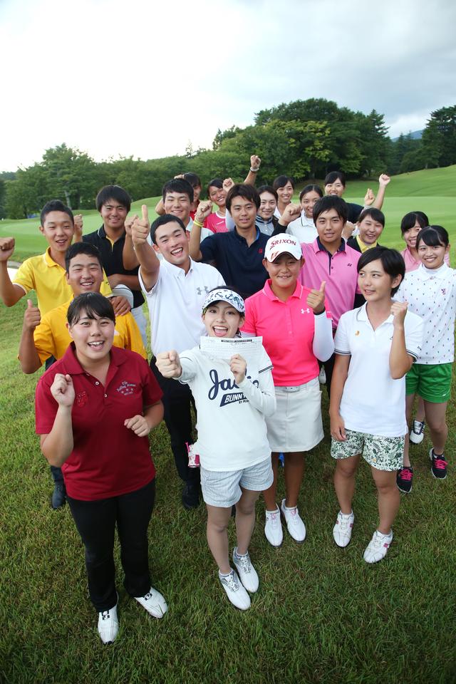 画像: 出場したジュニア達と元気に集合写真
