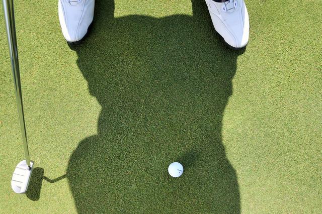 画像: ヘッドが外側に上がることでカット軌道になってしまう