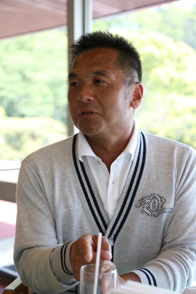 画像: 真板潔プロ ショートゲームの名手として知られ、15年以上シード権を保持した。特にパットは他のプロに一目置かれる