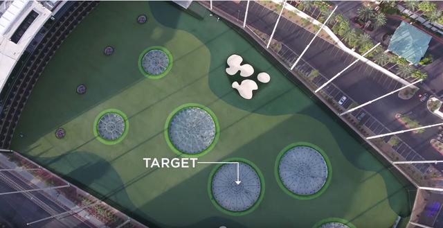画像: 狙うはド派手な演出で急成長している米練習場チェーン「Topgolf Las Vegas」 www.youtube.com