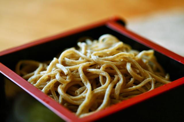 画像: 小さ目のせいろが2段。「食べてる最中に乾いてほしくない」というお店側の配慮