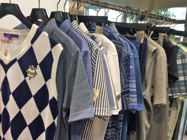 画像: ブルーやベージュでまとめた、上品でリゾート感のあるラインナップ