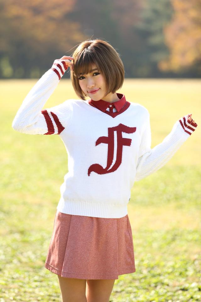画像: ラウンド中にミスをしたって、この笑顔に癒やされること間違いなし!