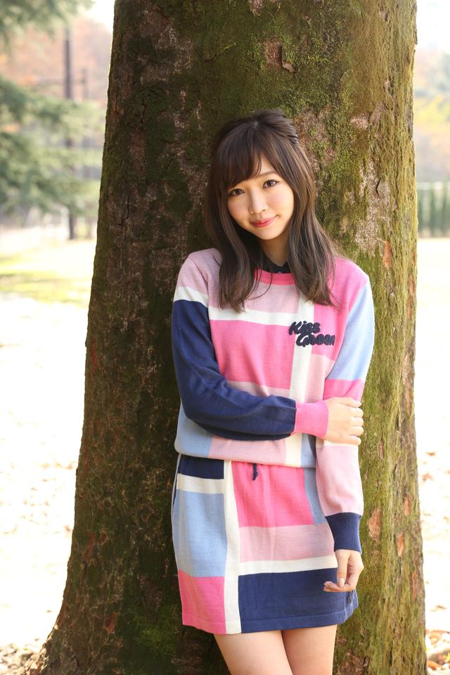 画像: ゴルフ以外の趣味は書道という清楚なかんなちゃん。