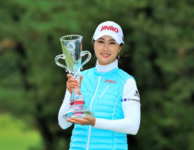 画像: 2016年「LPGAツアー選手権リコーカップ 」では、日本ツアー参戦2年目にして初のメジャータイトルを獲得