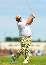 画像: バーチカルグルーブゴルフとドライバー使用契約を結んだジョン・デーリー
