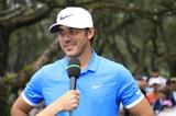 画像: 日本選手と海外選手の違いはインタビューの受け答えにも表れると中井は指摘する