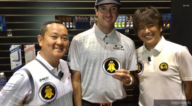 画像: 番組のメインMCはクラブの専門家であるプロゴルファー・関雅史(写真左)とクラフトマン・鹿又芳典(右)。バッバ・ワトソンとパチリ