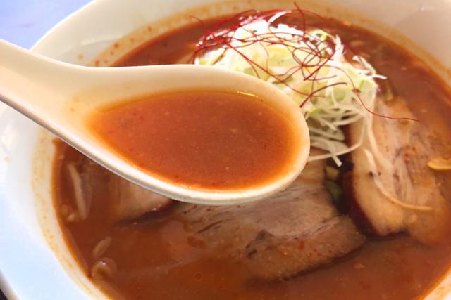 画像: 味噌スープの香ばしさに甘さが加わる