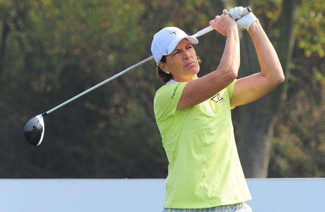 画像: アメリカ出身のジュリー・インクスター。メジャー7勝を含む通算31勝をあげる女子プロ界の重鎮